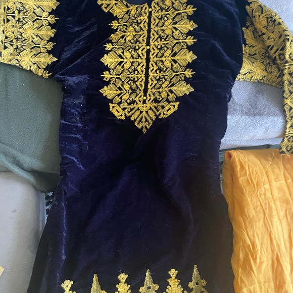 Indian dresses - Picture 3 of 15